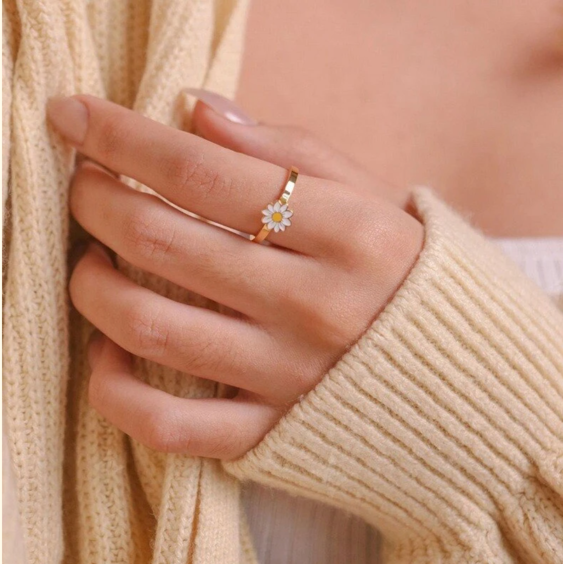Anxiety Daisy Spinner Ring